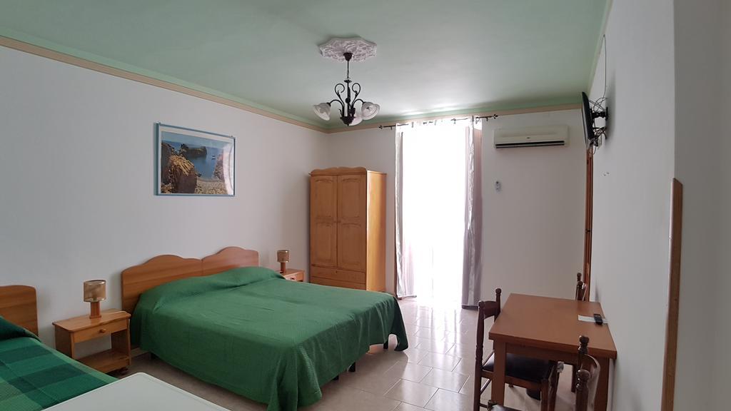 Casa Vittorio B&B Lipari  Bagian luar foto